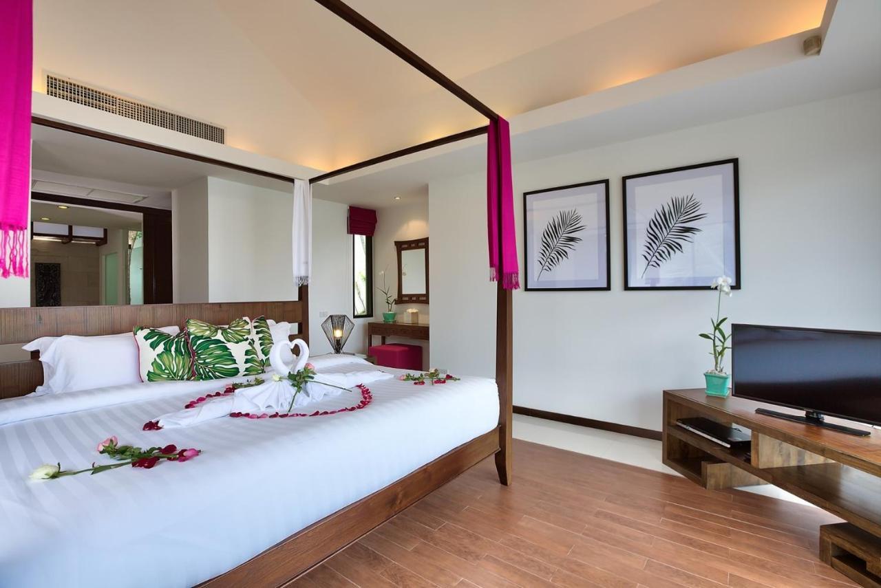 Vila Dhevatara Beachfront *