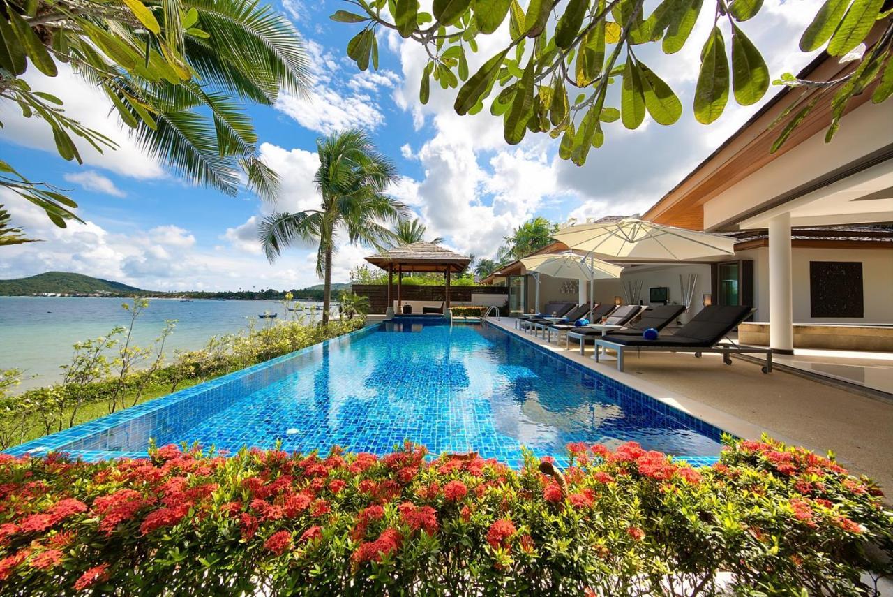 Dhevatara Beachfront Vila